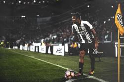 开云体育官方网站-唯一性的诠释，红牛车队碾压索伯与维斯塔潘刷新纪录的传奇