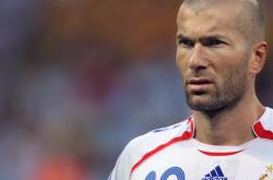 开云体育-拉沃尔杯上那场被时光倒流的温网，西西帕斯，用另一个自己完成对历史的哥特式逆袭