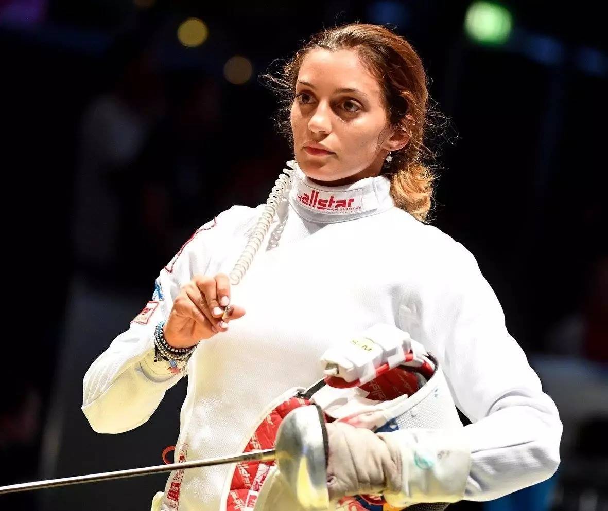 俄罗斯选手名震一方，技压群雄夺得奖牌称雄