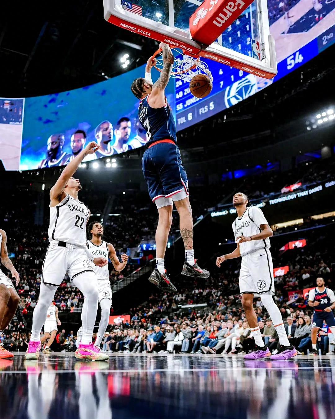 火箭惨遭快船大胜，哈登失手连续两场