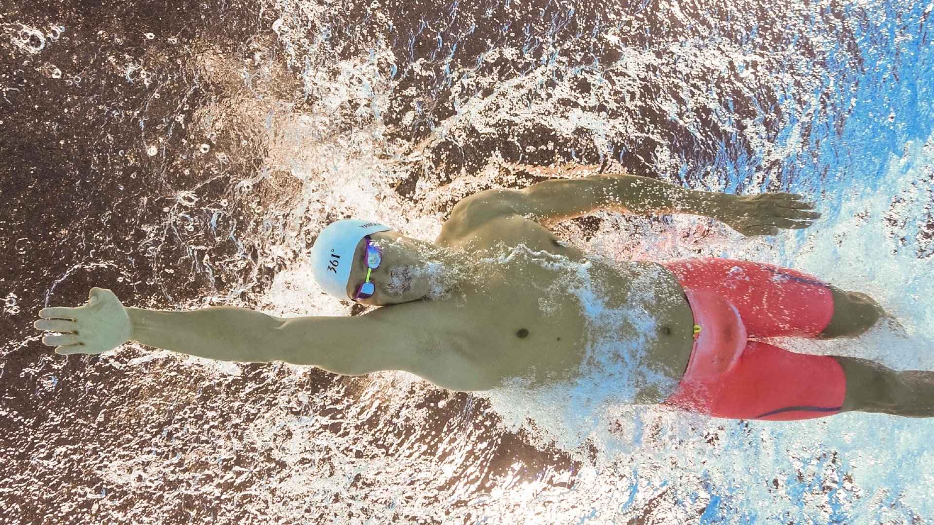 焦点与粉碎，迪亚斯闪电破局，波兰战术铁拳击碎加拿大幻想