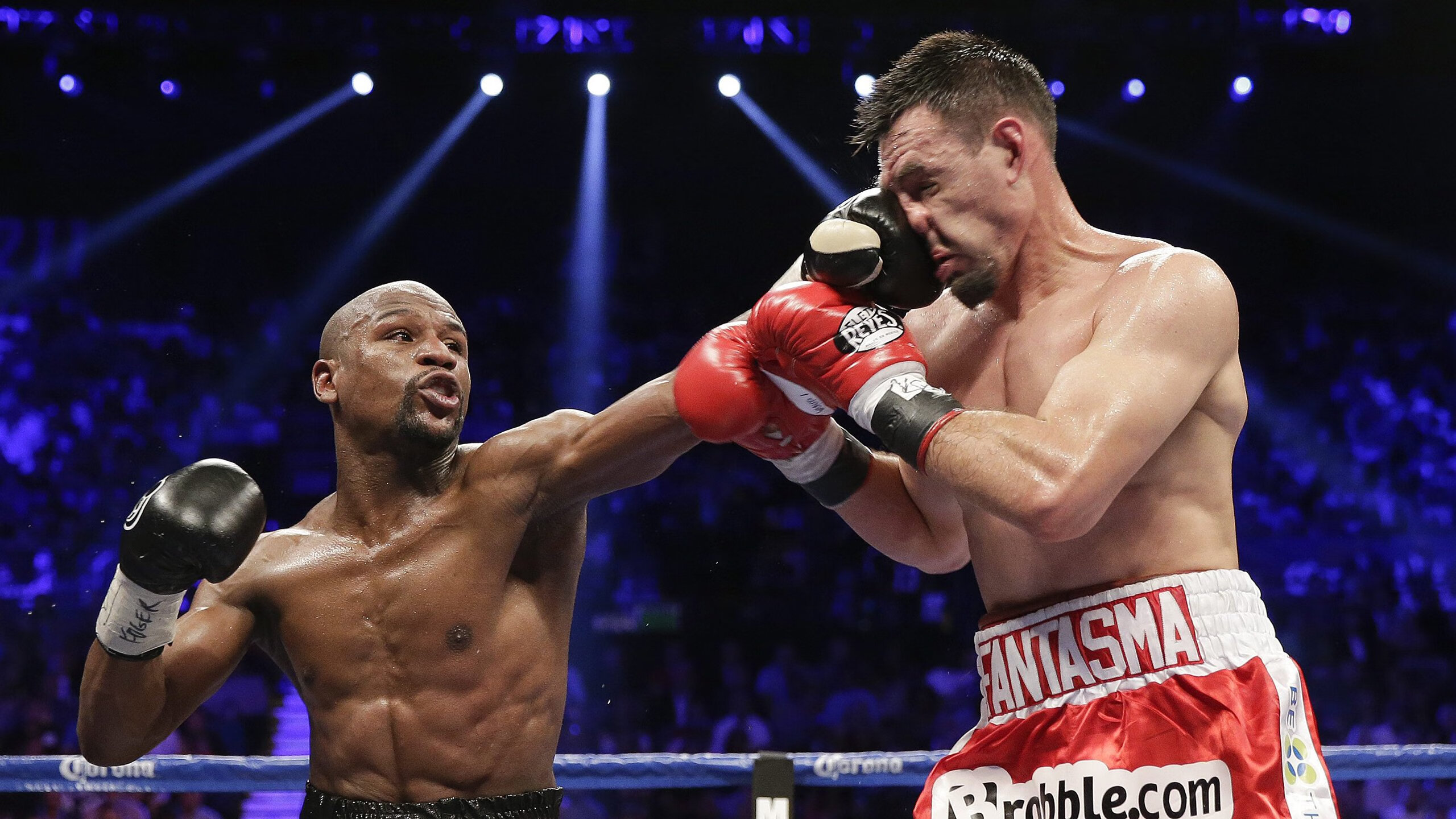 钢铁洪流碾碎德甲巨人,孤星璀璨照不亮安联夜空